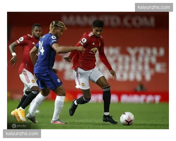 历史交锋：回顾近十年曼联与切尔西在斯坦福桥的经典对决